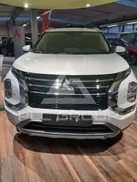 2025 Mitsubishi OUTLANDER