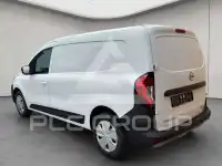 2025 Nissan TOWNSTAR