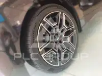 2025 BMW iX