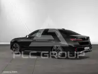 2025 BMW 740