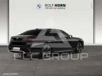 2025 BMW 740