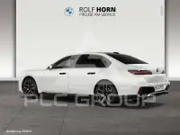 2025 BMW 740