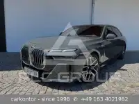 2025 BMW 740