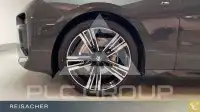 2025 BMW 740