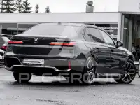 2025 BMW 740