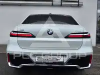 2025 BMW 740