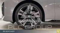 2025 BMW 740