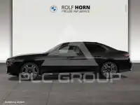 2025 BMW 740