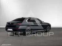 2025 BMW 740