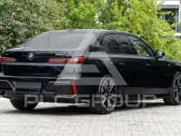 2025 BMW 740