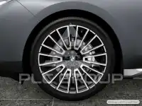 2025 BMW 740