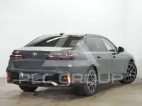 2025 BMW 740