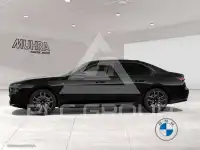 2025 BMW 740