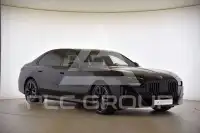 2025 BMW 740