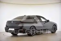 2025 BMW 740
