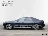 2025 BMW 740