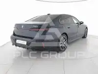 2025 BMW 740