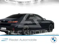 2025 BMW 740