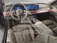2025 BMW 740