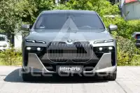2025 BMW 740