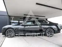 2025 BMW 740