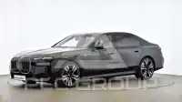 2025 BMW 740