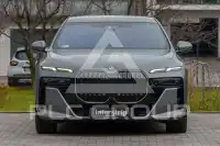 2025 BMW 740