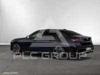 2025 BMW 740