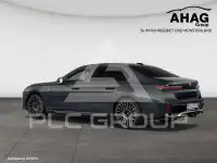 2025 BMW 740