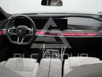 2025 BMW 740