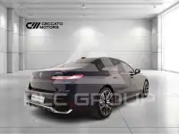 2025 BMW 740
