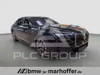 2025 BMW 740