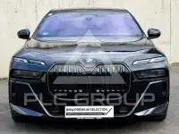 2025 BMW 740