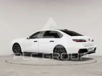 2025 BMW 740