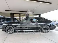 2025 BMW 740