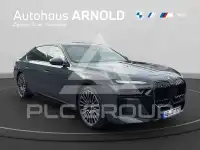 2025 BMW 740
