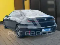 2025 BMW 740