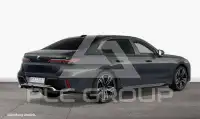 2025 BMW 740