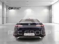 2025 BMW 740