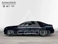 2025 BMW 740