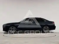 2025 BMW 740