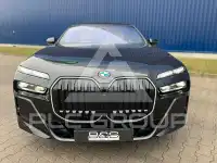 2025 BMW 740