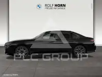 2025 BMW 740