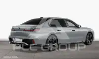 2025 BMW 740