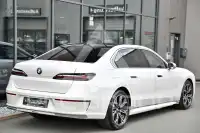 2025 BMW 740