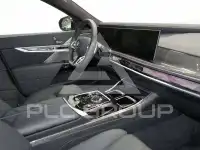 2025 BMW 740