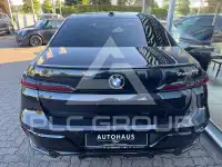 2025 BMW 740