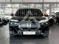 2025 BMW 740