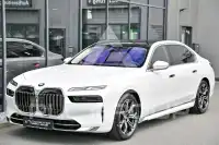 2025 BMW 740