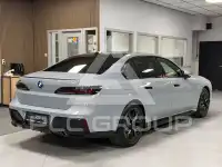2025 BMW 750